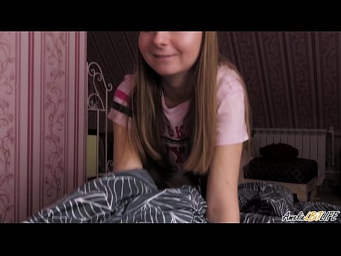 ❤️ Blondie-k bere BFF-ren sakon zurrupatzen du eta esperma jasotzen du ahoan ❤️ Kalitatezko sexua pornoan eu.zhangshumeng.top ❌