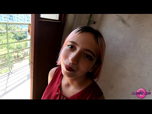 ❤️ Ikasle sentsuak arrotz bat zurrupatzen du kanpoaldean - Cum On His Face ❤️ Kalitatezko sexua pornoan eu.zhangshumeng.top ❌